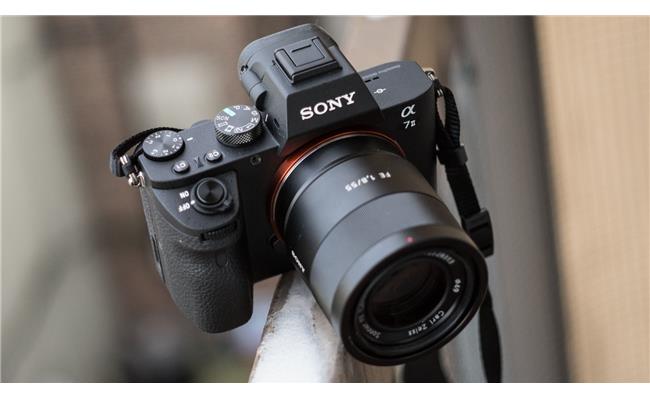 Review máy ảnh Full Frame giá rẻ tốt nhất 2018 có thể bạn chua biết  Sony-a7-mark-ii-binhminhdigital1