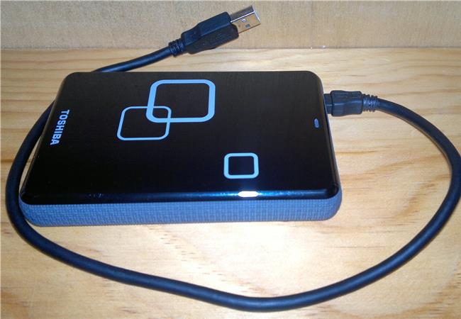 Bạn đã biết cách dùng cổng USB trên tivi chưa?