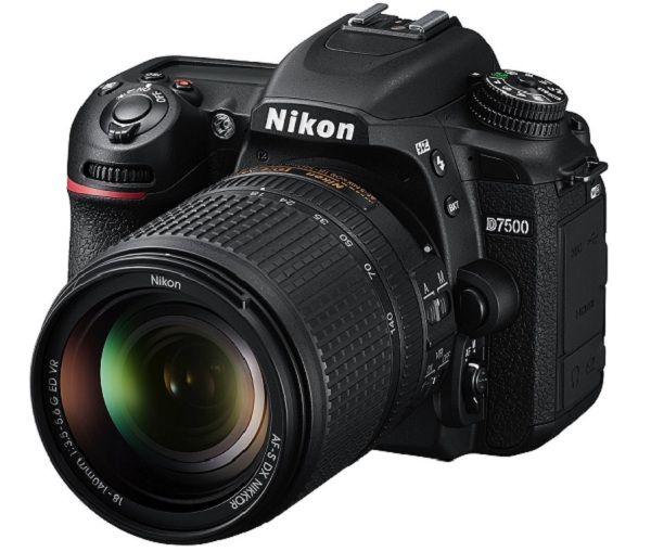 Máy ảnh Nikon D7500 sẽ đến sớm trong mùa hè này