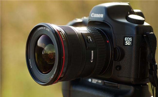 Những ống kính Canon được ưa chuộng nhất hiện nay