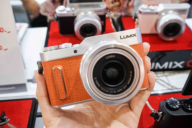 Máy ảnh Panasonic Lumix GF10 + kit 12-32MM (Cam)
