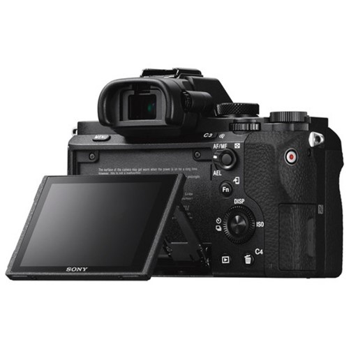 Máy ảnh Sony Alpha A7M2 với thiết kế cứng cáp may-anh-sony-alpha-a7m2-01