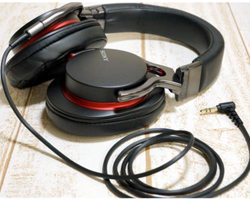 Tai Nghe Sony MDR-1RNCMK2