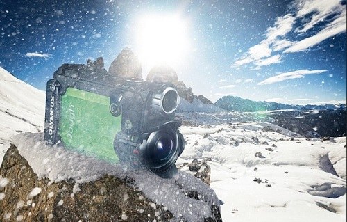 Máy quay hành động Olympus TG-Tracker (Xanh Lá)